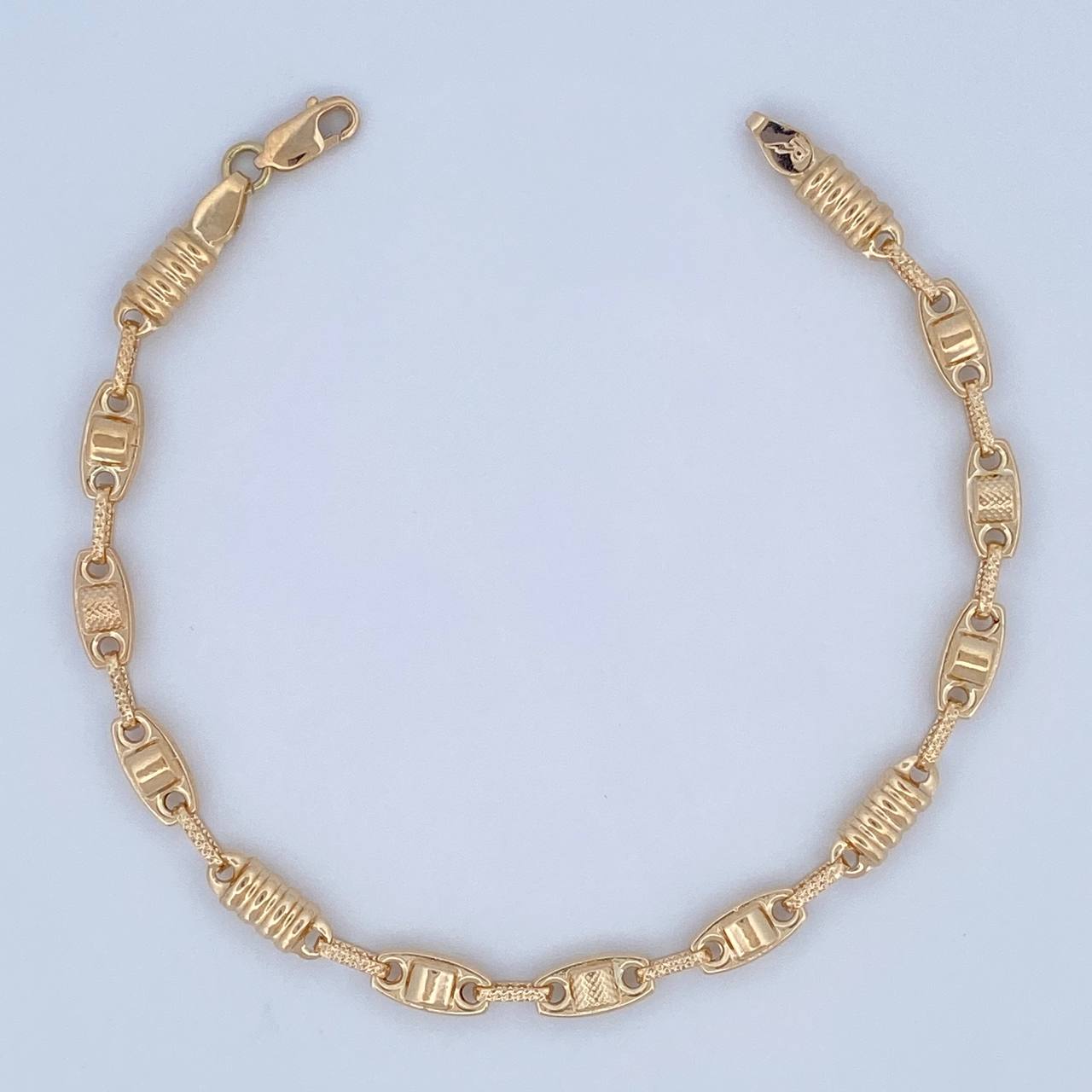 Pulso Rustico Barril 5.4gr / 21cm / Oro 18K $