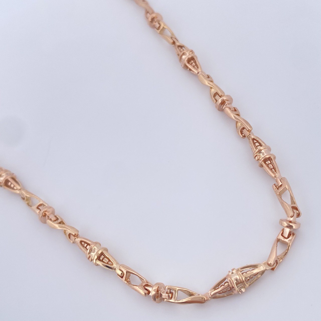 Cadena Rustica Dubai 28.9gr / 24 in / Oro Rosa 18K &