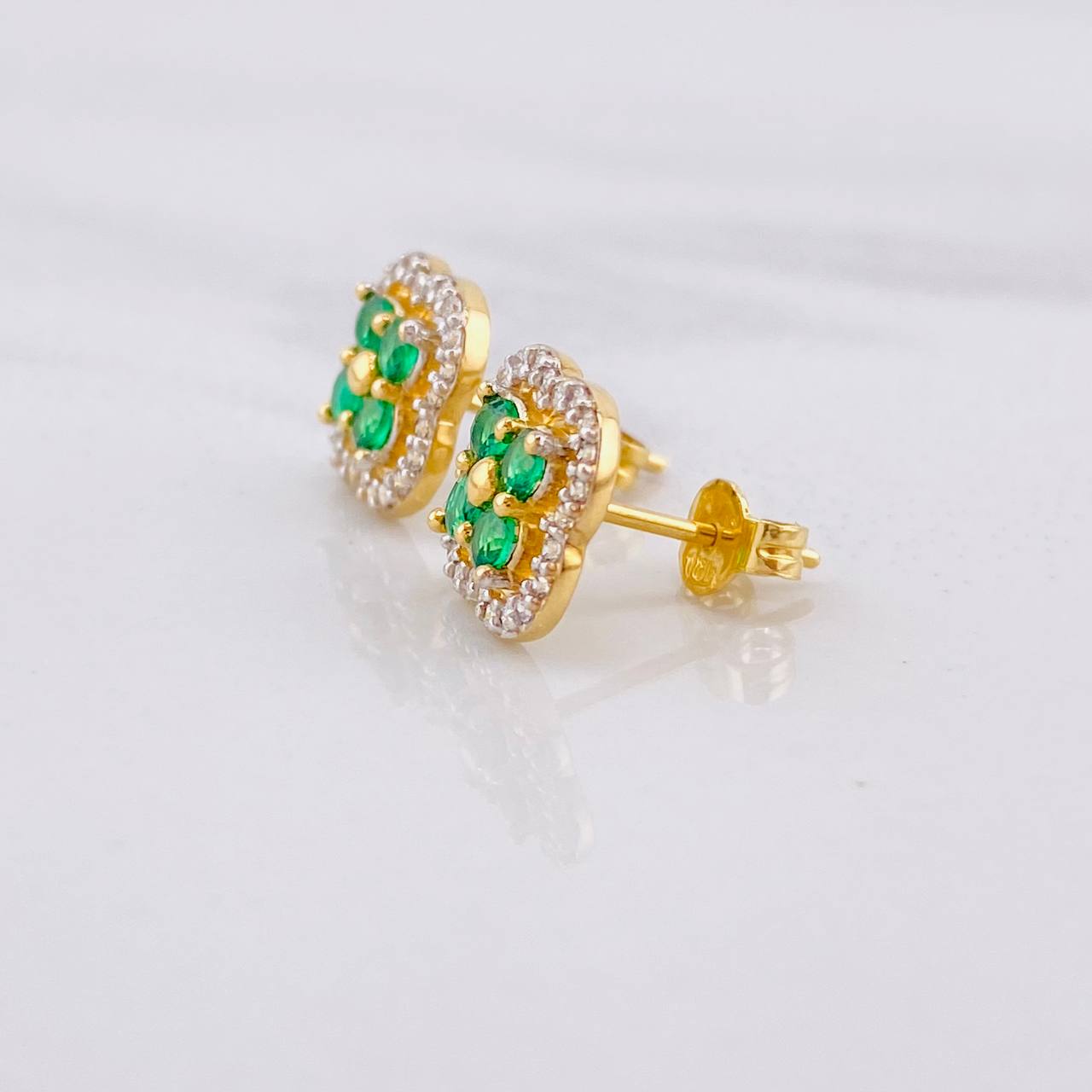 Topos Trebol 2.55g / in / 9.69mm Oro Amarillo 18K