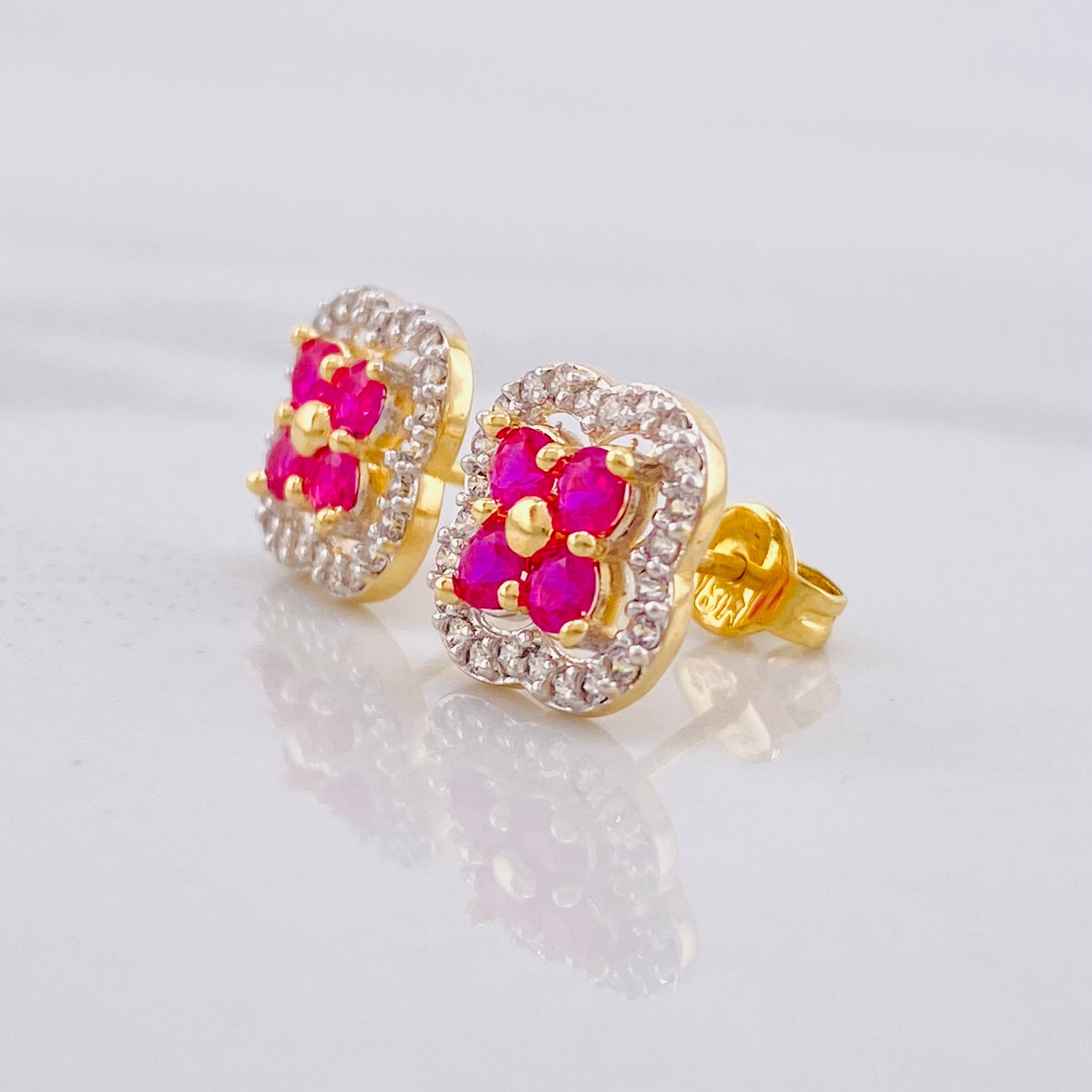Stud Earrings Clover 2.5g / in / 9.7mm Yellow Gold 18K