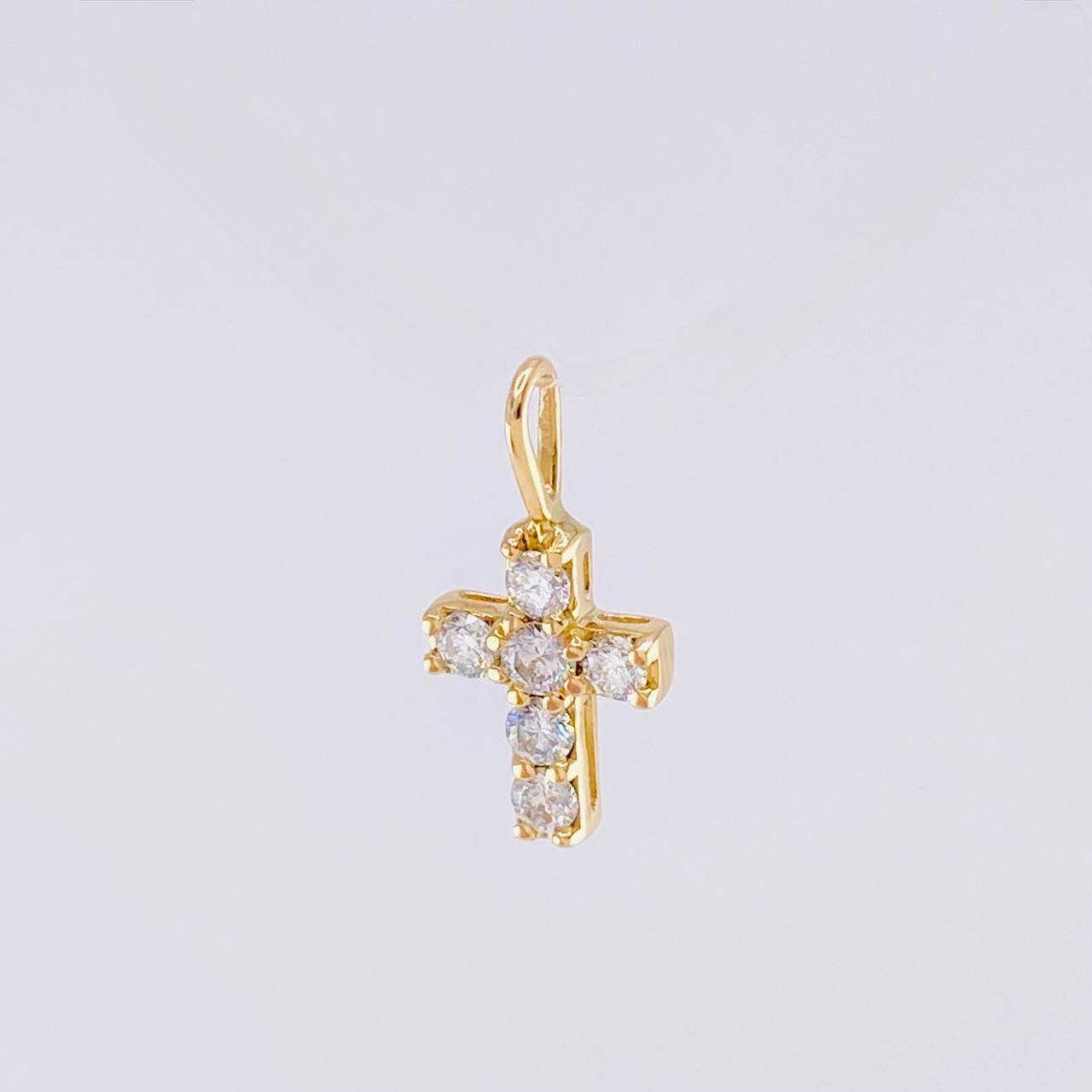 Dije Cruz Diamantes 16pts 0.4g / 1/2 in Oro Amarillo 18K