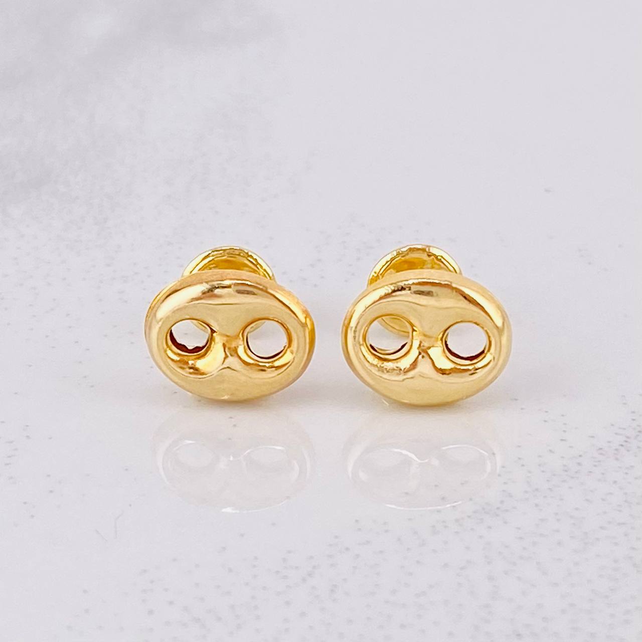 Topos GC 0.85g / 8mm Oro Amarillo 18K