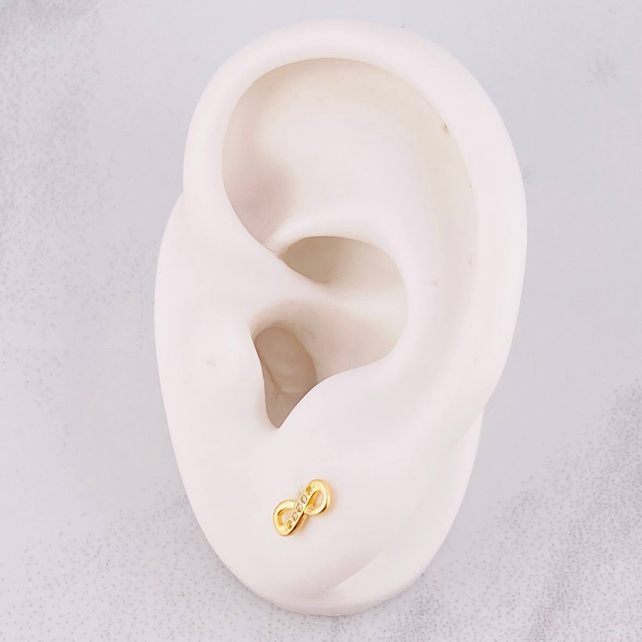 Topos Infinito 0.75g / in / 3.7mm Oro Amarillo 18K