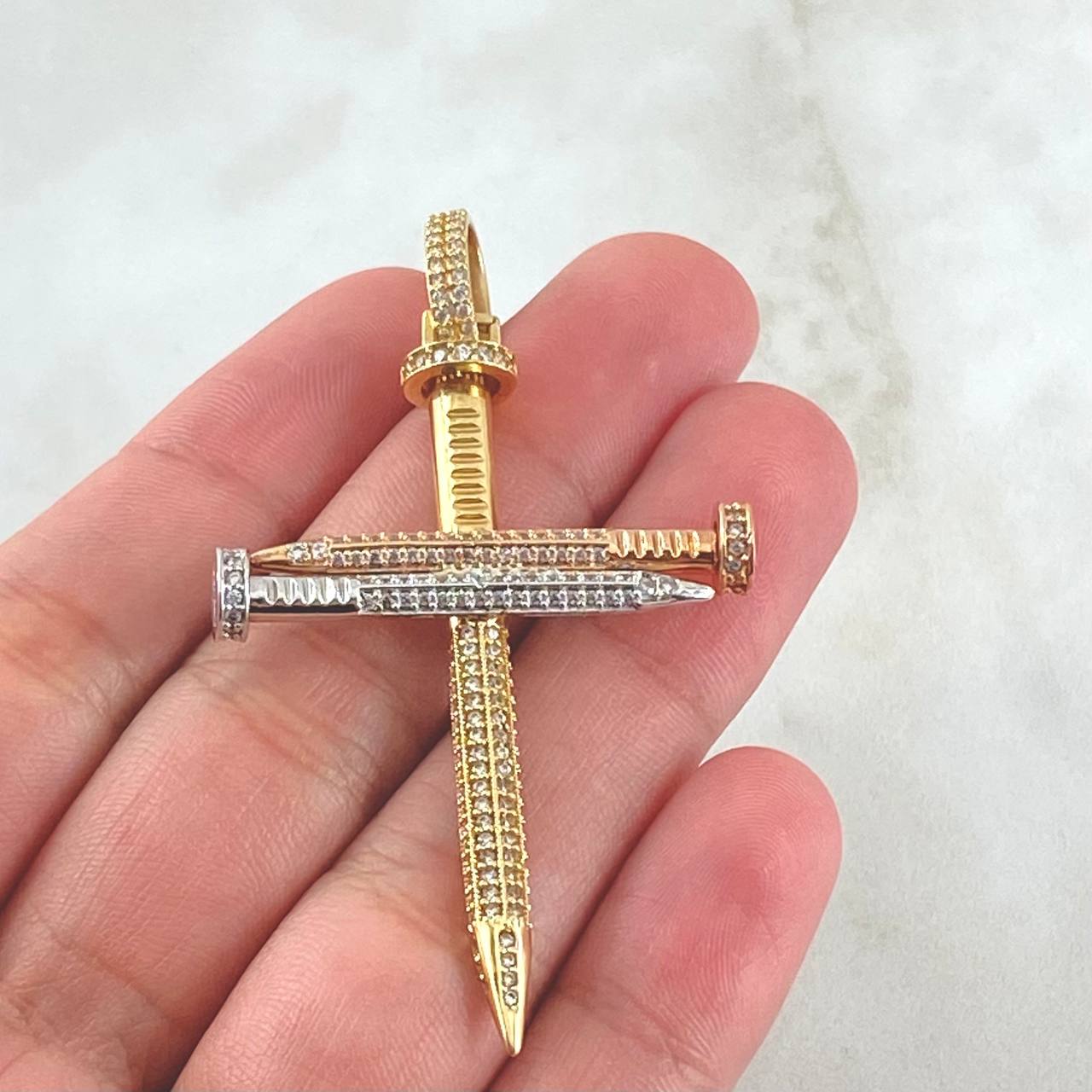 Pendant Nail Cross 8.4gr / 6.3cm (2.5in) / 18K Gold ©