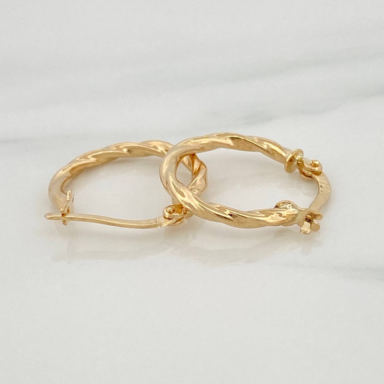 Candongas Mary 1.2 g / 3/4 in Oro Amarillo 18K