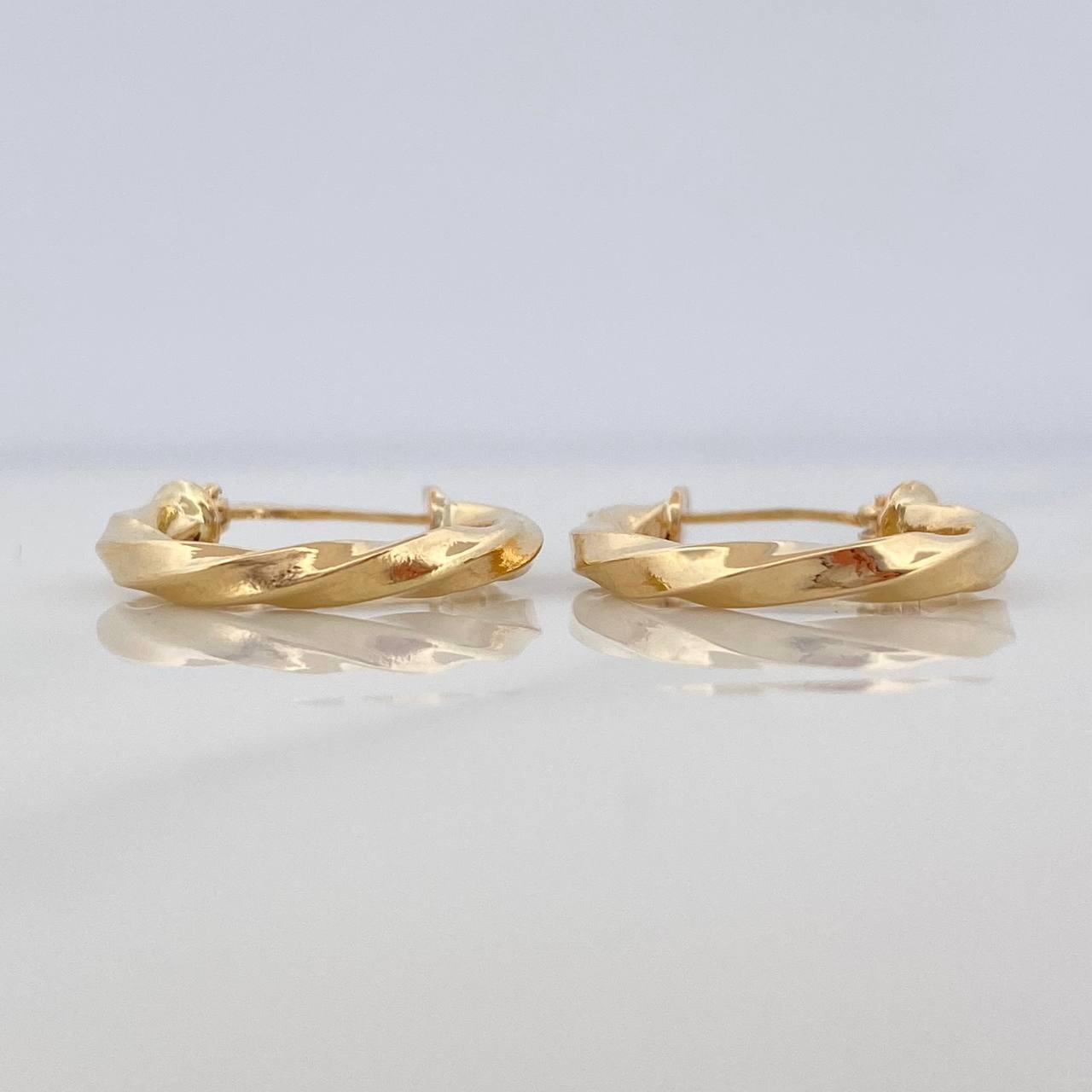Candongas Kari 1.9 g / 3/4 in Oro Amarillo 18K