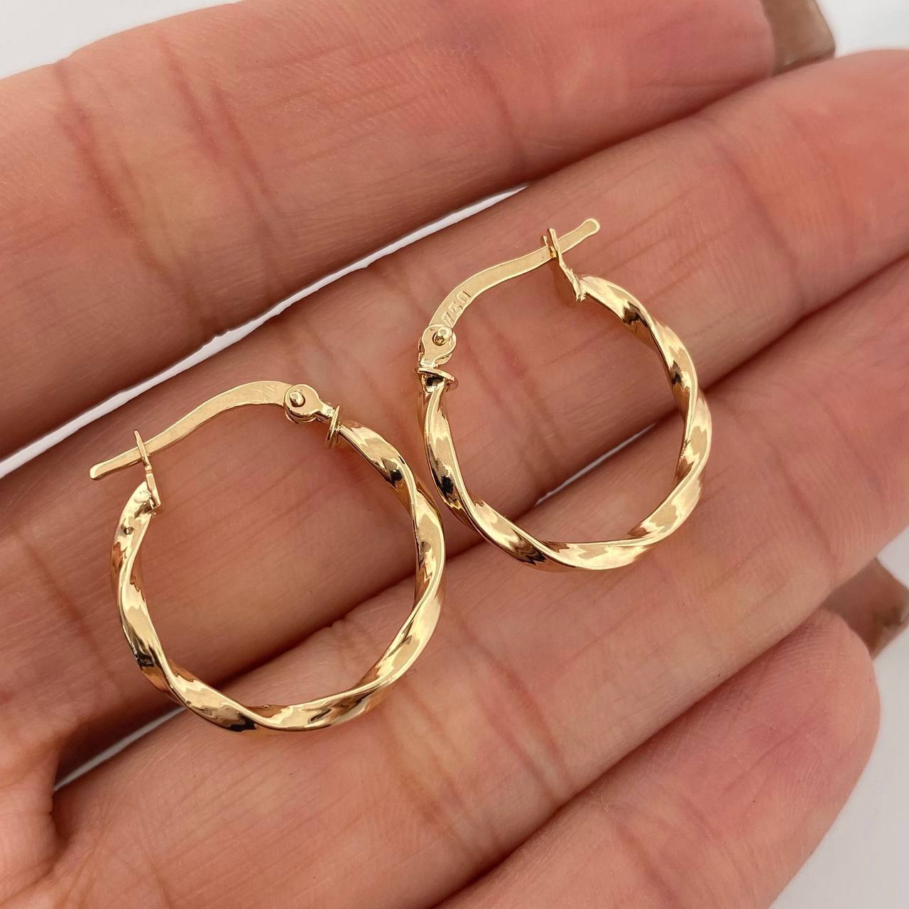 Candongas Kari 1.4 g / 3/4 in Oro Amarillo 18K