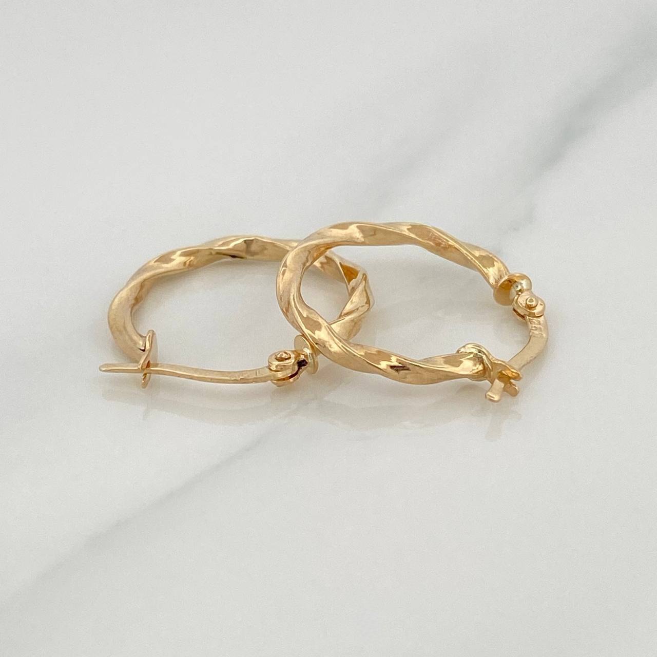 Hoop Earrings Kari 1.35 g / 3/4 in Yellow Gold 18K