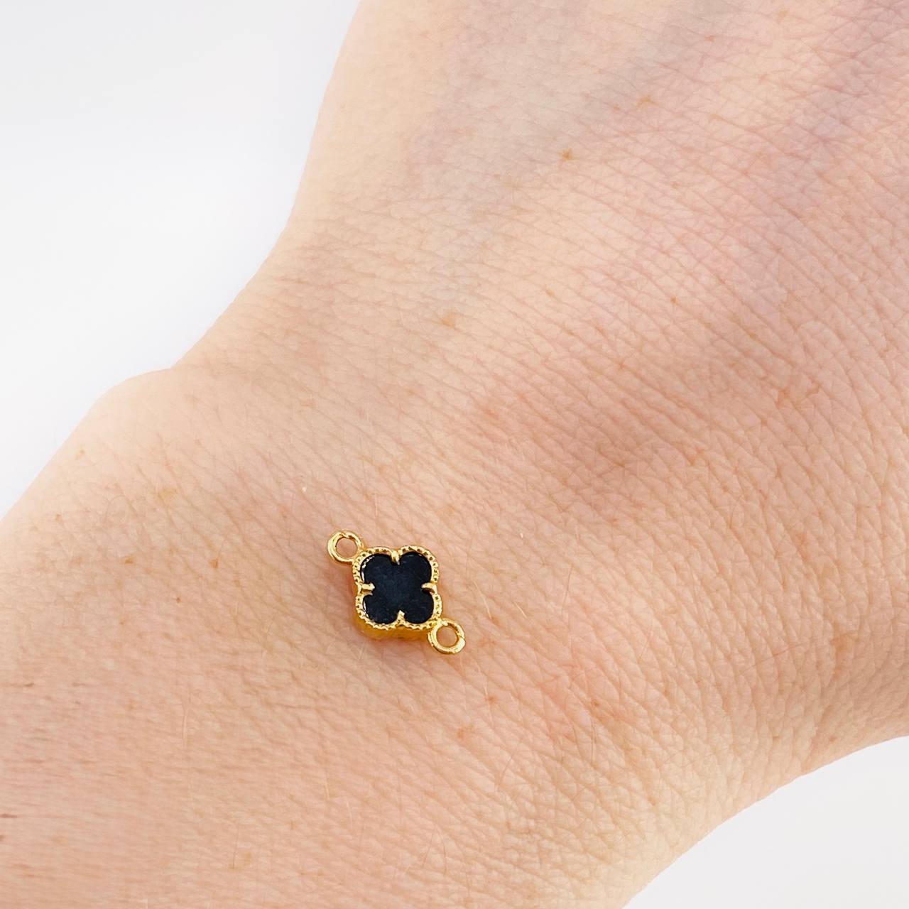 Herraje Trebol 0.5 g / 1/2 in Oro Amarillo 18K