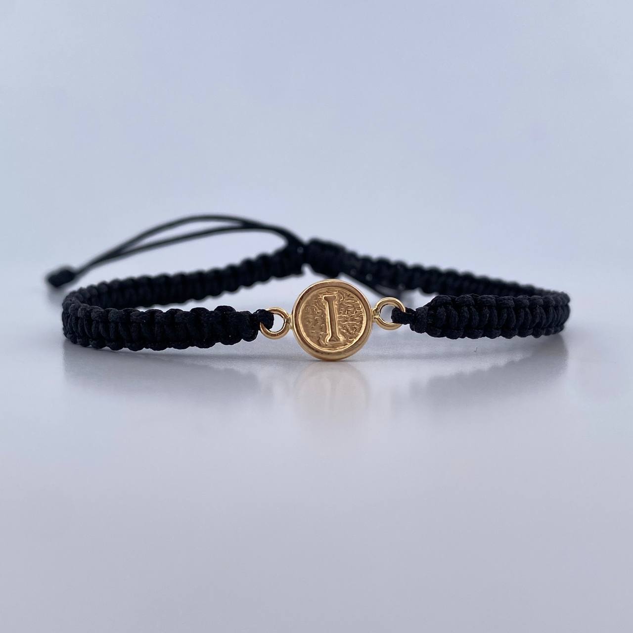 Pulsera Negra Letra I 0.4gr / Oro Amarillo 18K &
