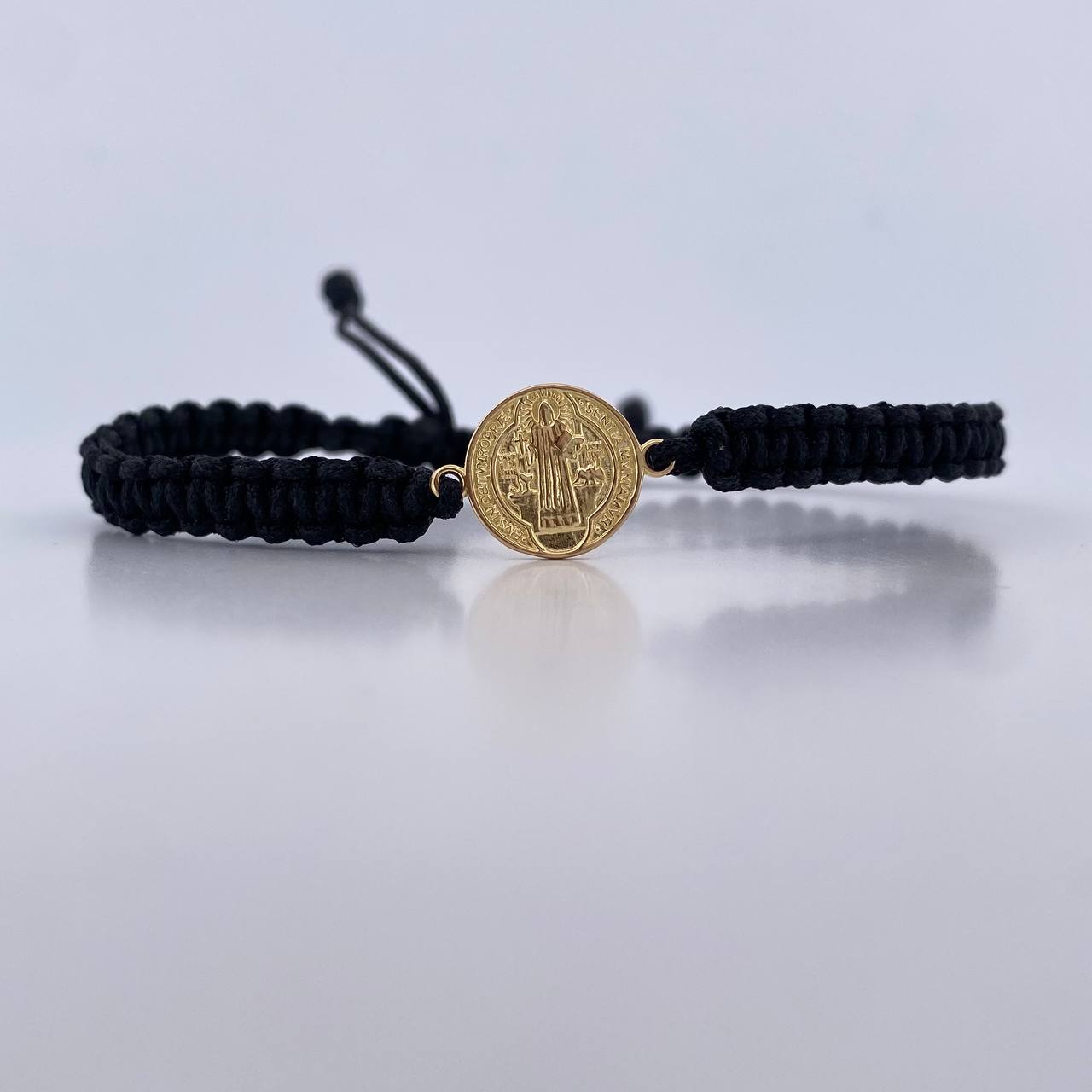 Pulsera Negra San Benito 1.1gr / Oro Amarillo 18K &
