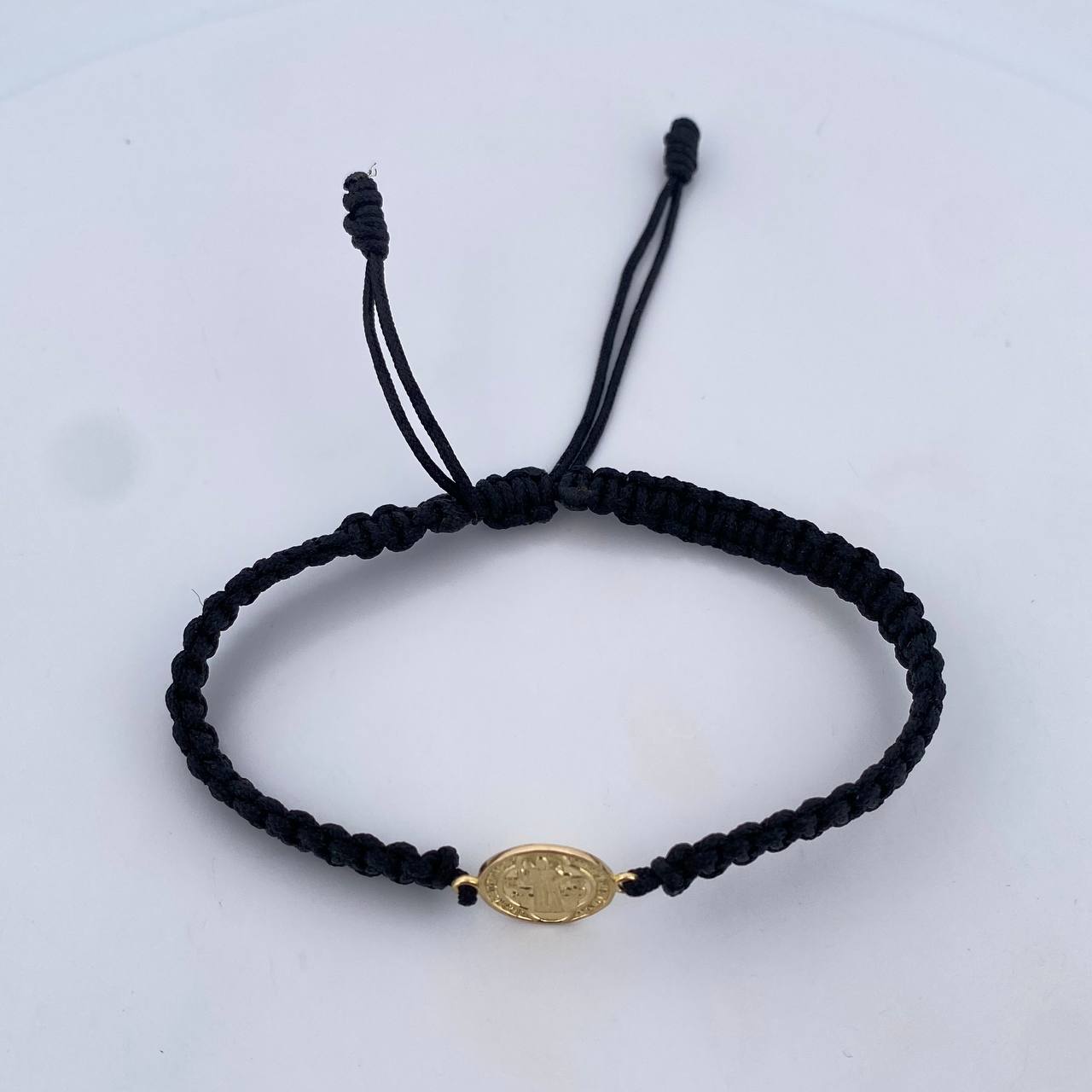 Pulsera Negra San Benito 1.1gr / Oro Amarillo 18K &