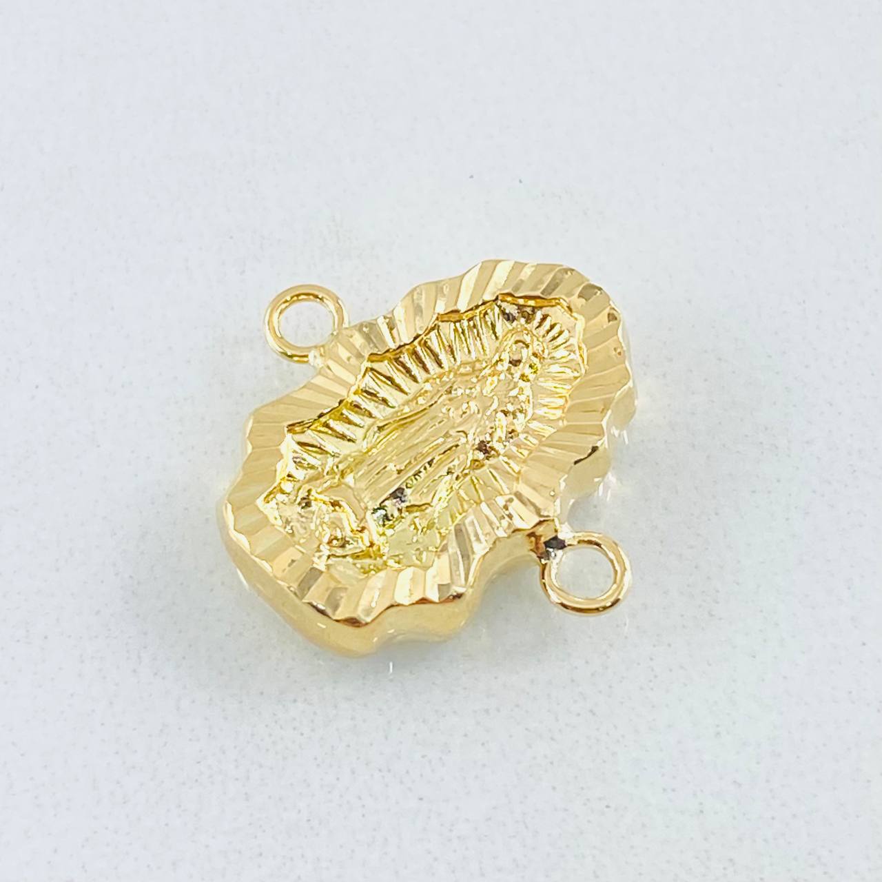 Herraje Silueta Virgen Guadalupe 1.2gr / 3/4 in / Oro Amarillo 18K ©