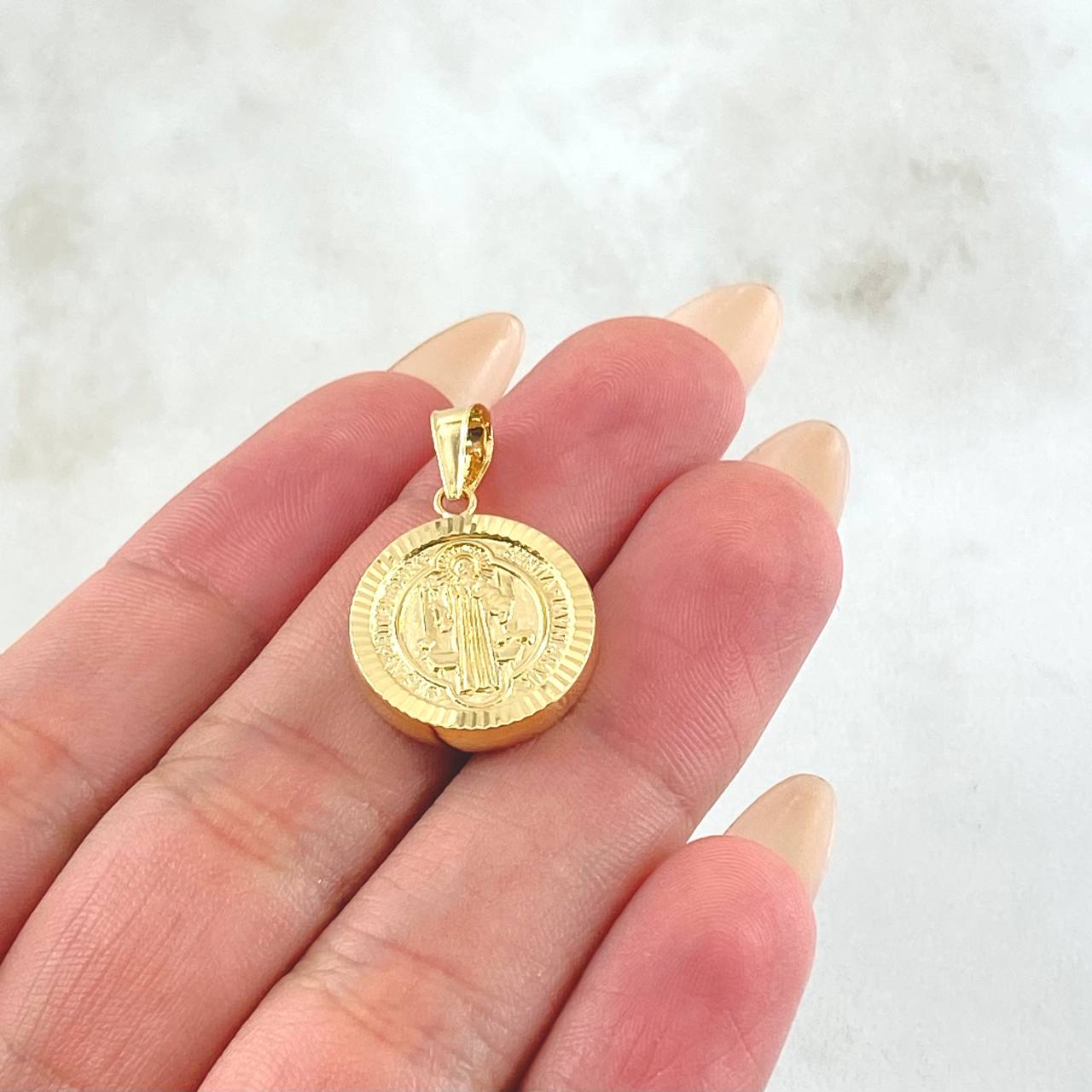 Dije San Benito 1.65gr / 1 in / Oro Amarillo 18K ©