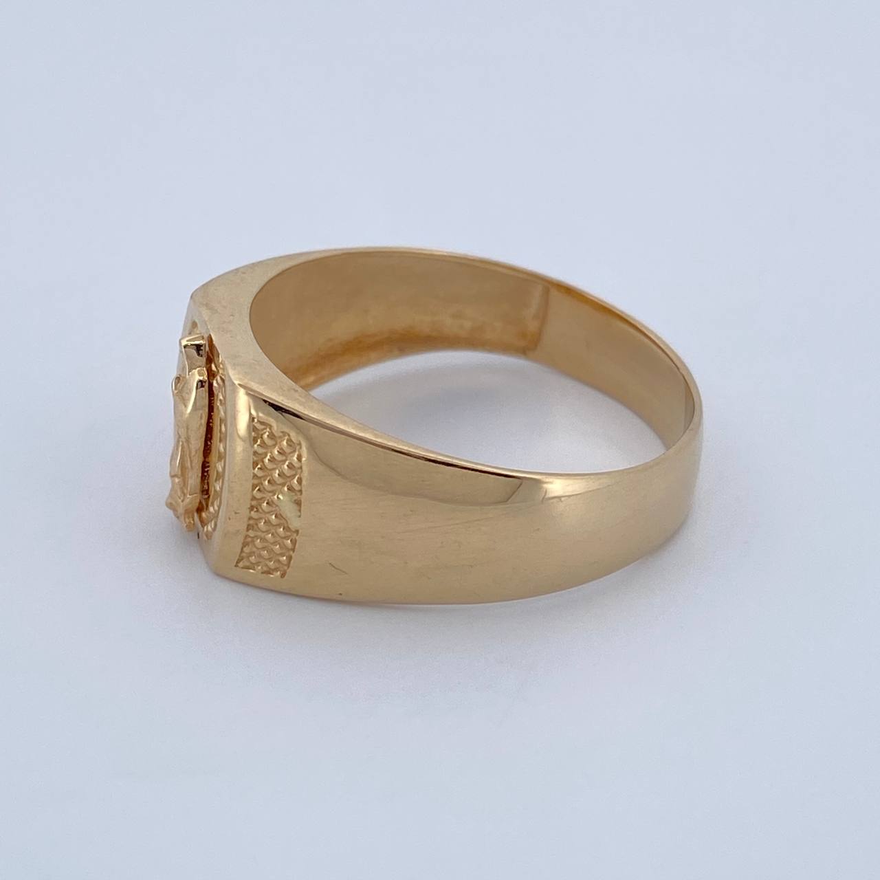 Virgin Guadalupe Ring 4gr / Size 10 1/2 / 18K Gold $