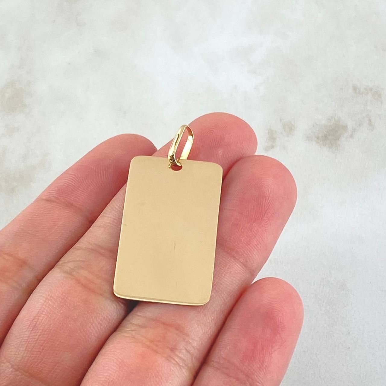 Pendant Plate 2.3gr / 3.8cm (1.5in) / 18K Gold ©