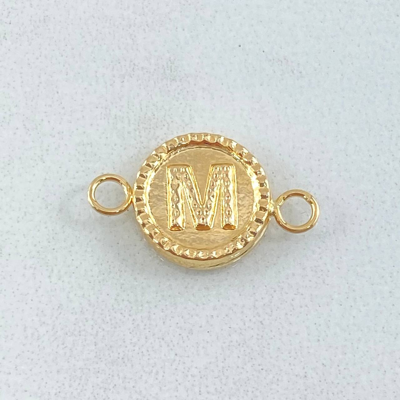 Herraje Letra M 0.55gr / 1.7cm / Oro 18K