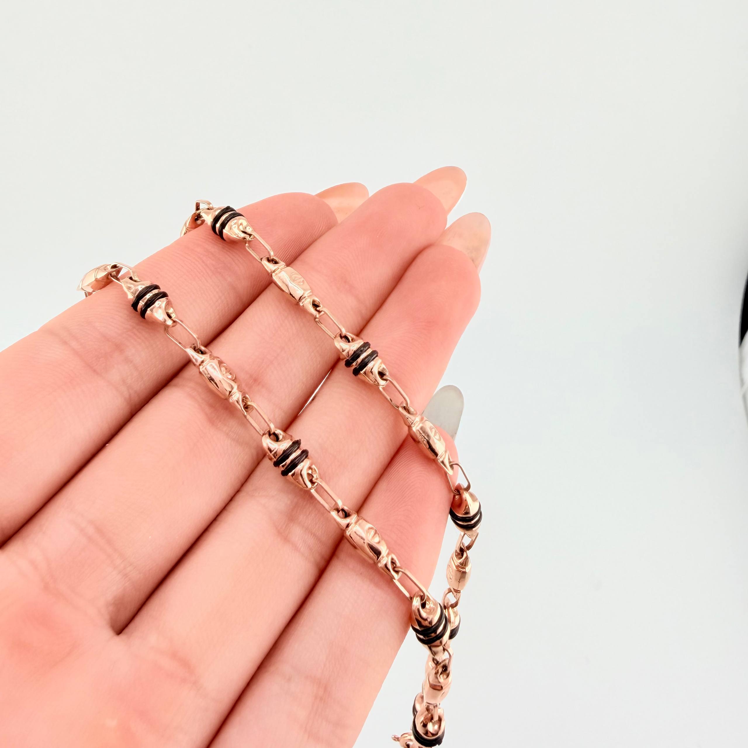 Cadena Rustico Tornillo 10.3gr / 23 1/2 in / 4mm Oro Rosa 18K ©