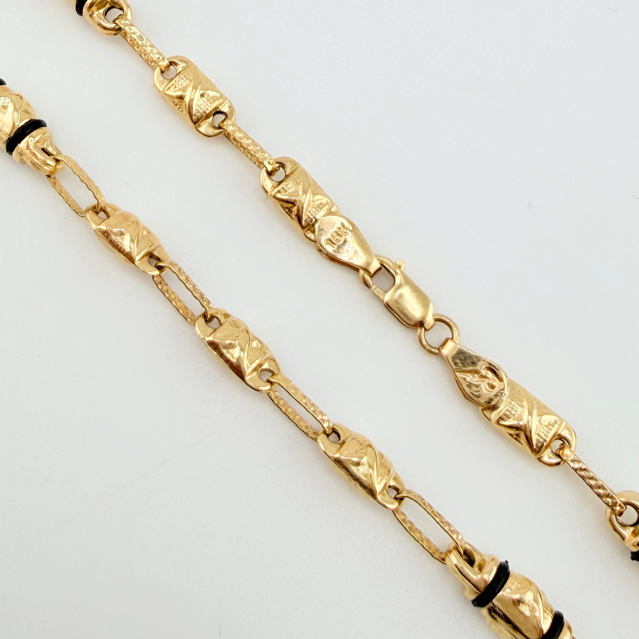 Cadena Rustico Barril Cruzado 3x1 12.5gr / 23 1/2 in / 4mm Oro Amarillo 18K ©