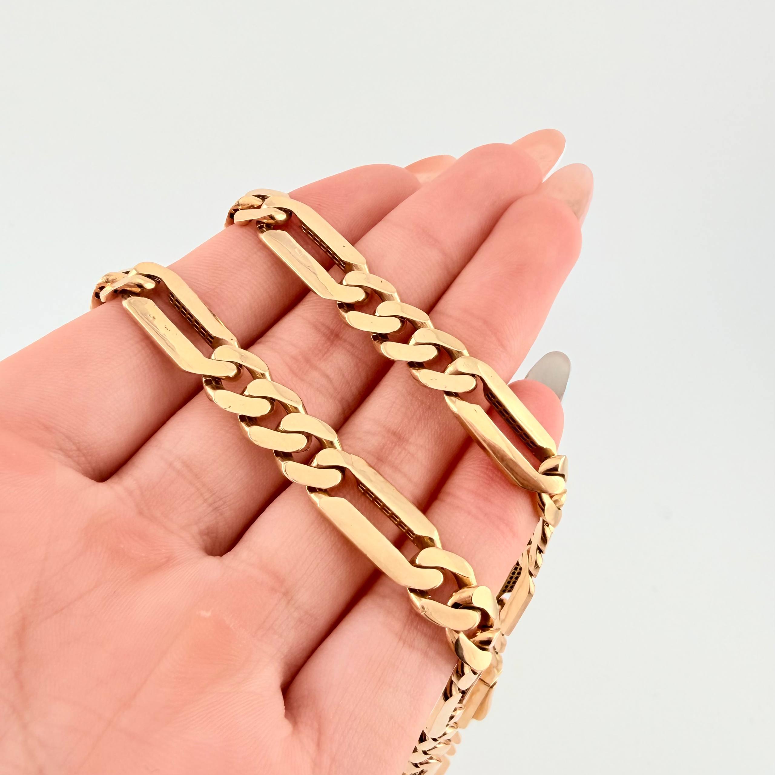 Cadena Figaro 33.95gr / 23 1/2 in / 8mm Oro Amarillo Nac.Esp. 18K ©