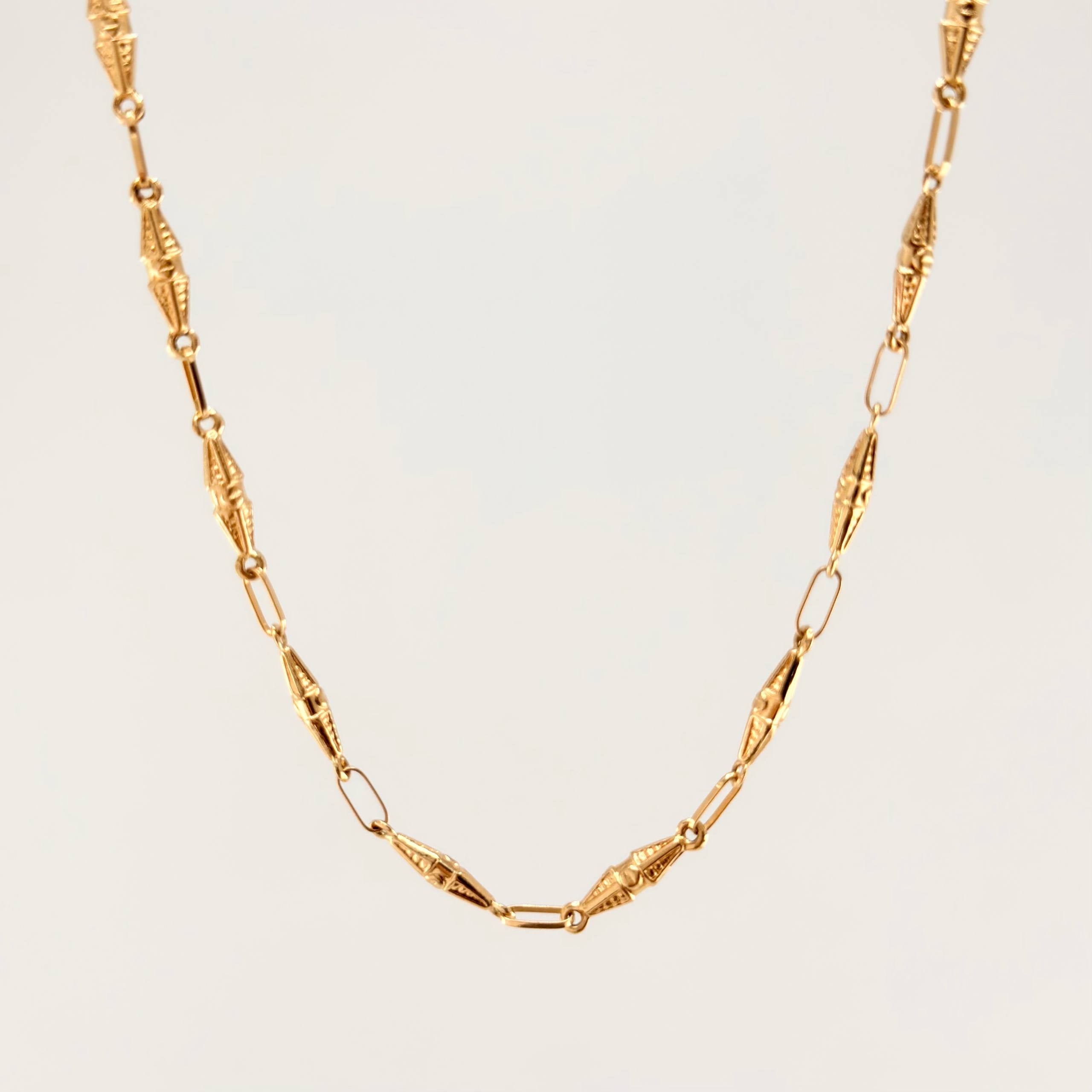 Cadena Rustico Dubai 8.55gr / 23 1/2 in / 3mm Oro Amarillo 18K ©