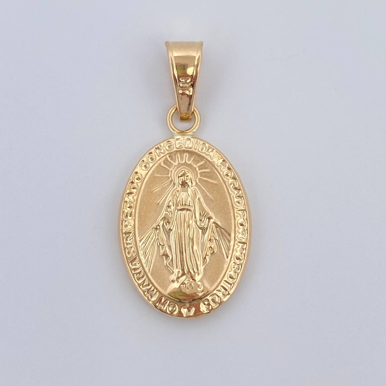 Dije Virgen Milagrosa 1.55gr / 3cm / Oro 18K $