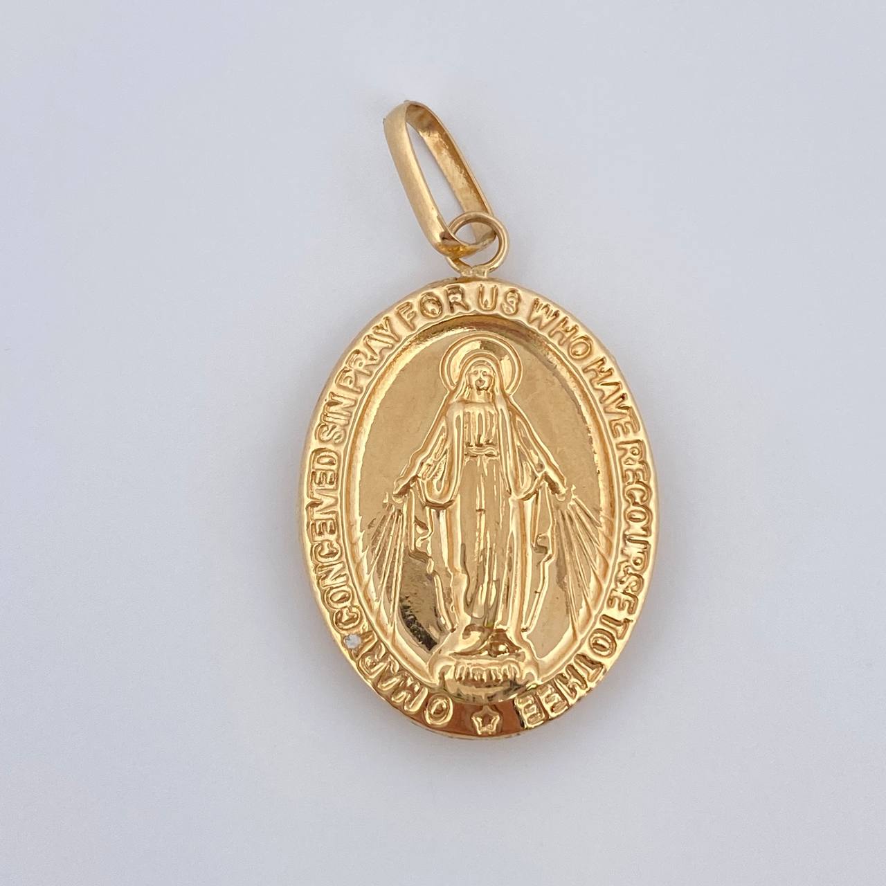 Pendant 1.75gr / 3cm / 18K Gold $