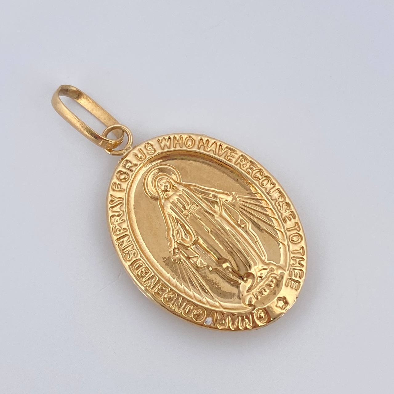 Pendant 1.75gr / 3cm / 18K Gold $