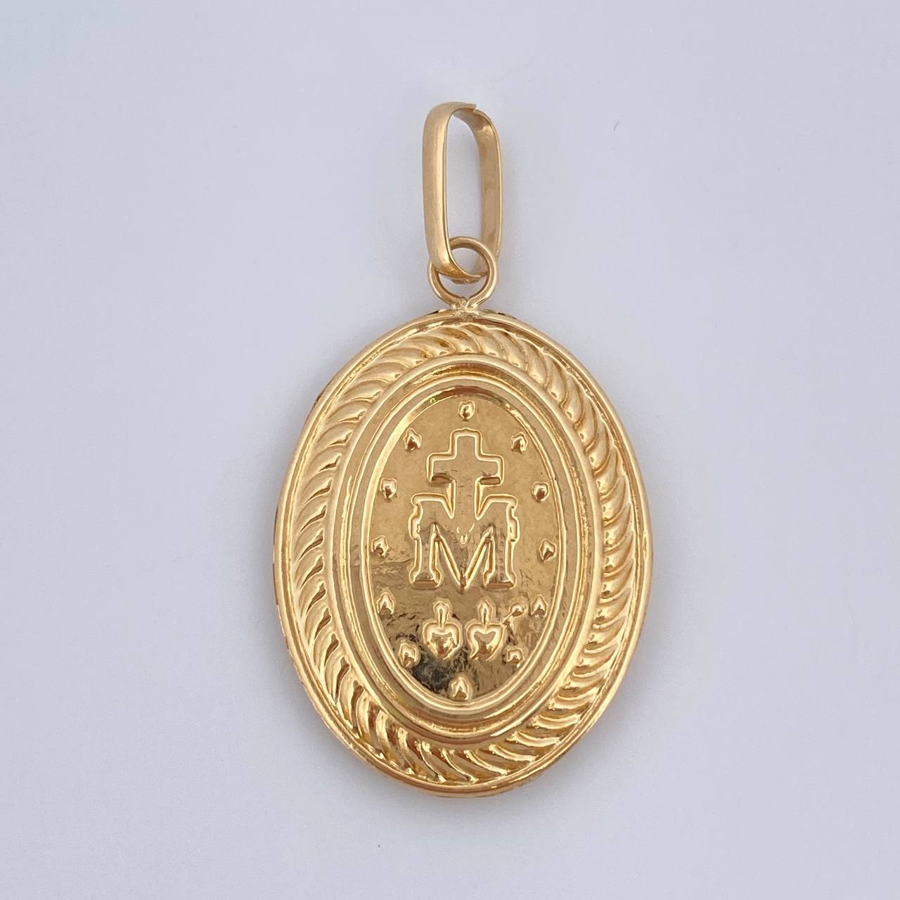 Pendant 1.75gr / 3cm / 18K Gold $