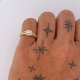 Square Halo Ring 2.45gr / Size 4 3/4 / 18K Gold &