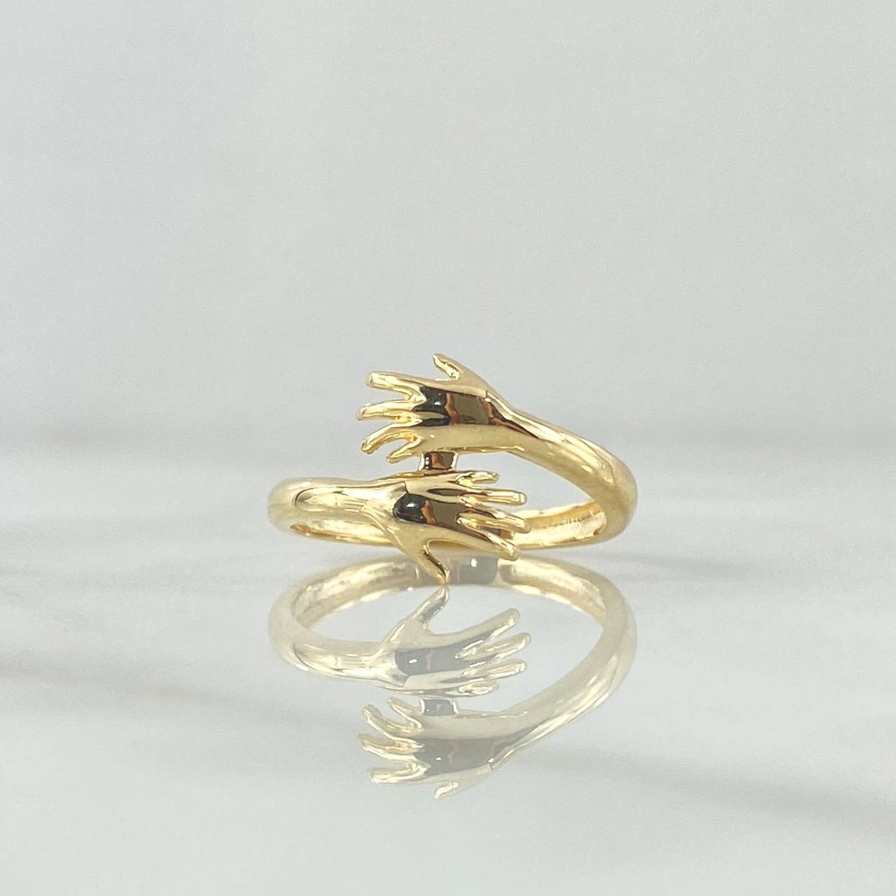 Hug Ring 2.8gr / Size 6 1/2 / Smooth 18K Yellow Gold