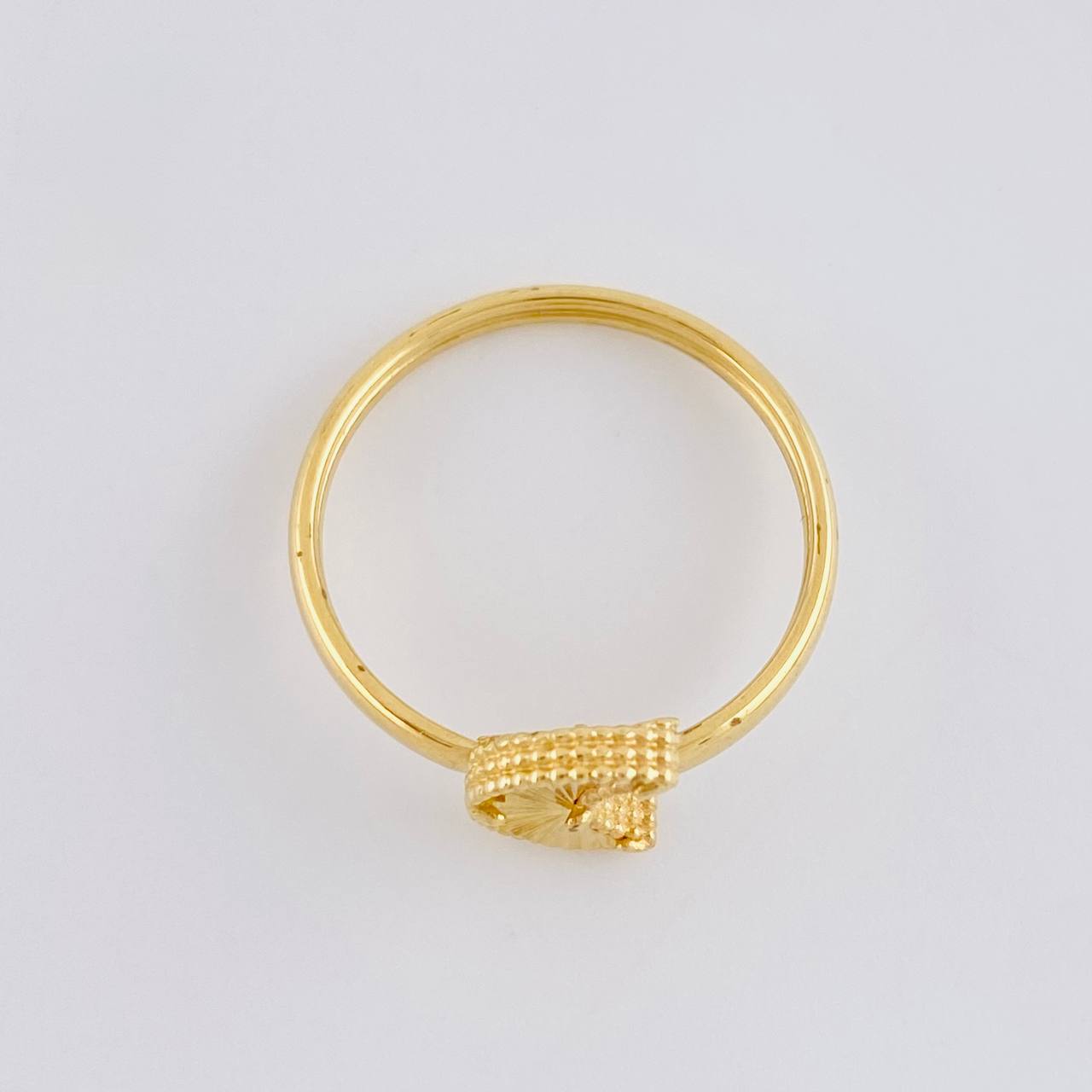 Anillo Luna Diamantado 1.1 g / T5 3/4 Oro Amarillo 18K