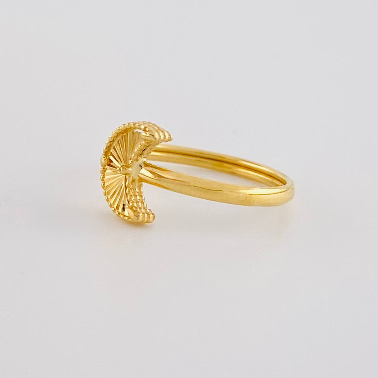 Anillo Luna Diamantado 1.1 g / T5 3/4 Oro Amarillo 18K