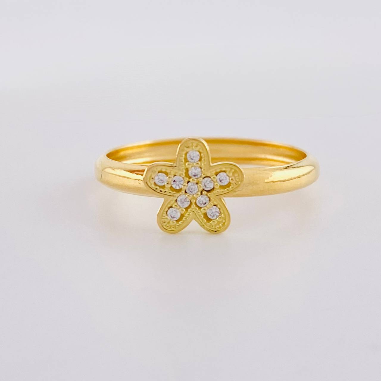 Anillo Flor 0.95 g / T6 3/4 Oro Amarillo 18K