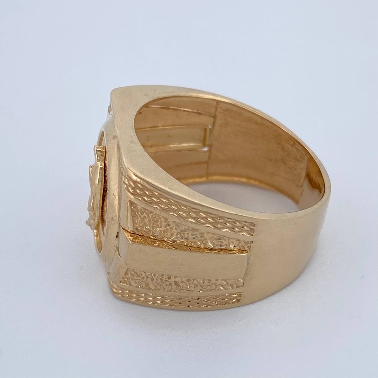 Virgin Guadalupe Ring 7.7gr / Size 9 1/4 / 18K Gold $