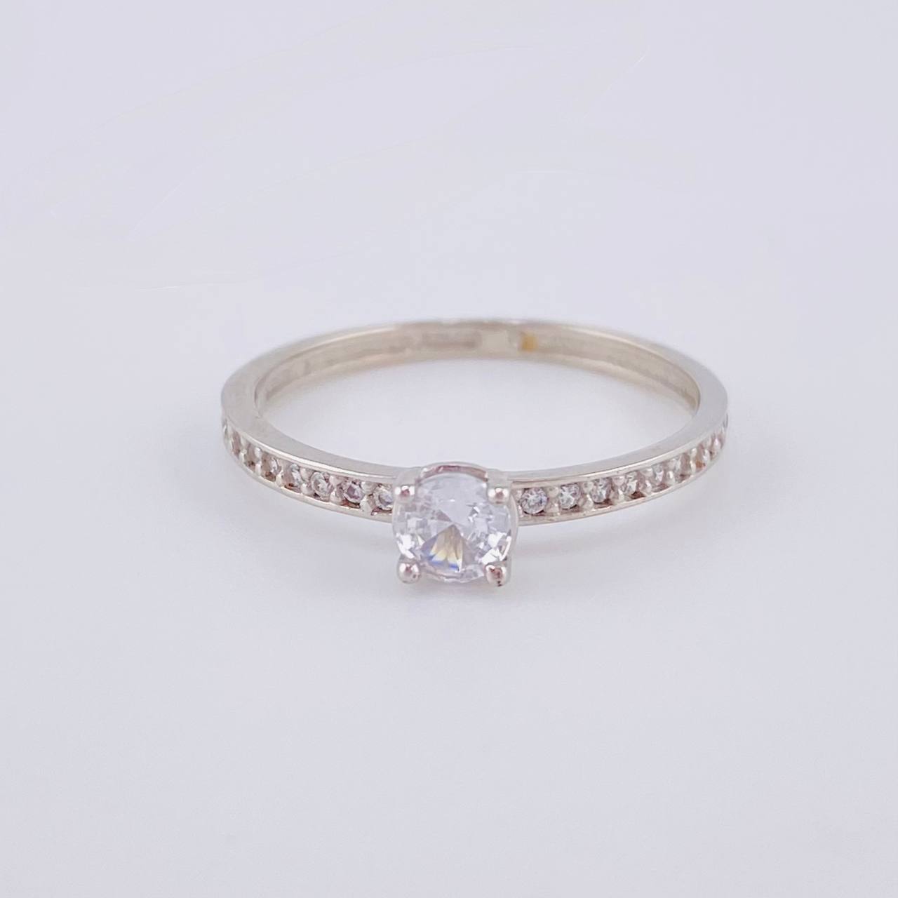 Solitaire Ring 1.55 g / T6 3/4 18K White Gold