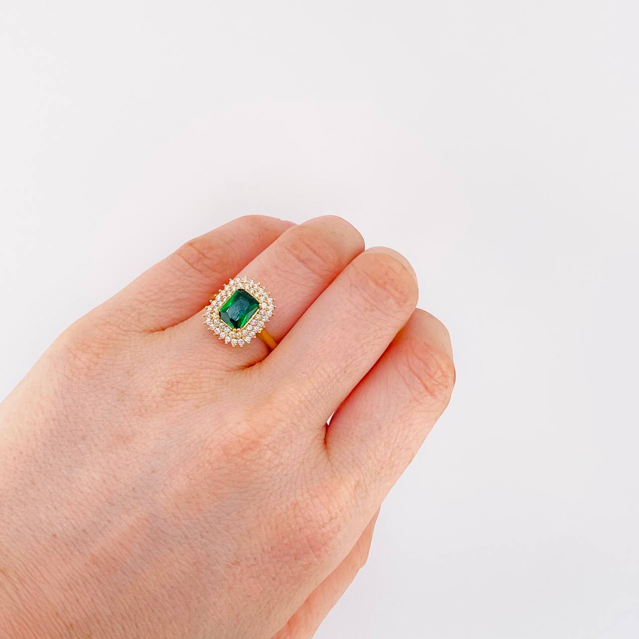 Anillo Solitario Halo Tupido 4.2 g / T6 Oro Amarillo 18K