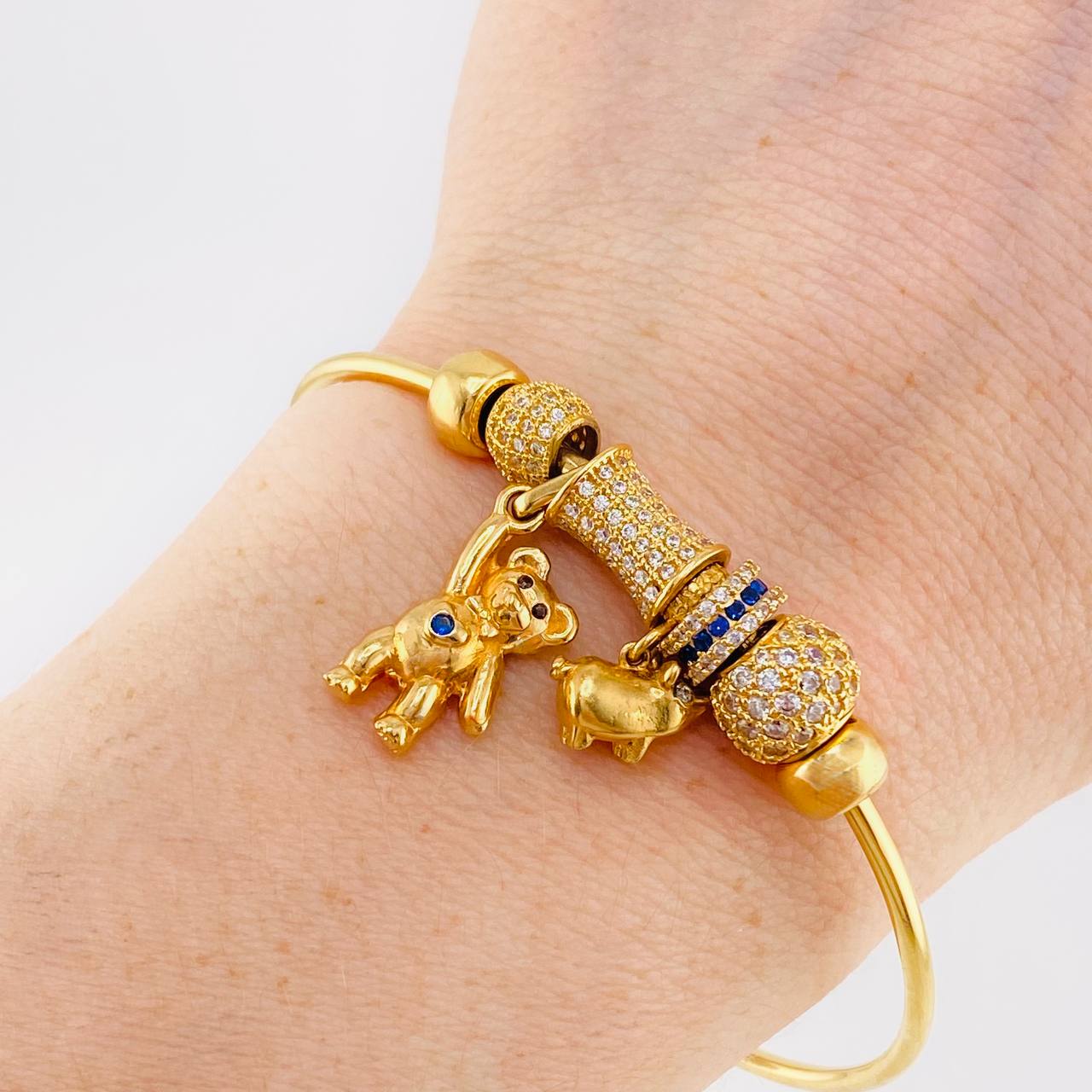 Pulso PD Oso Mano Arriba 15.95 g / 7 1/4 in / 1.95 mm Oro Amarillo 18K