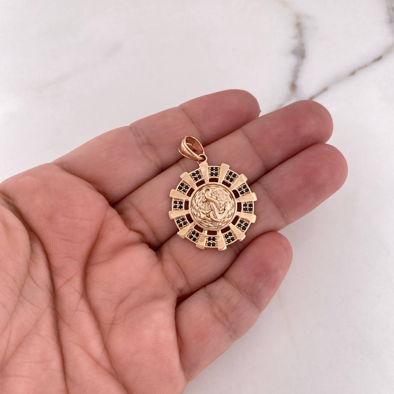 Pendant Anchor Medal 5.65gr / 3.3cm / Black Zirconia 18K Rose Gold $