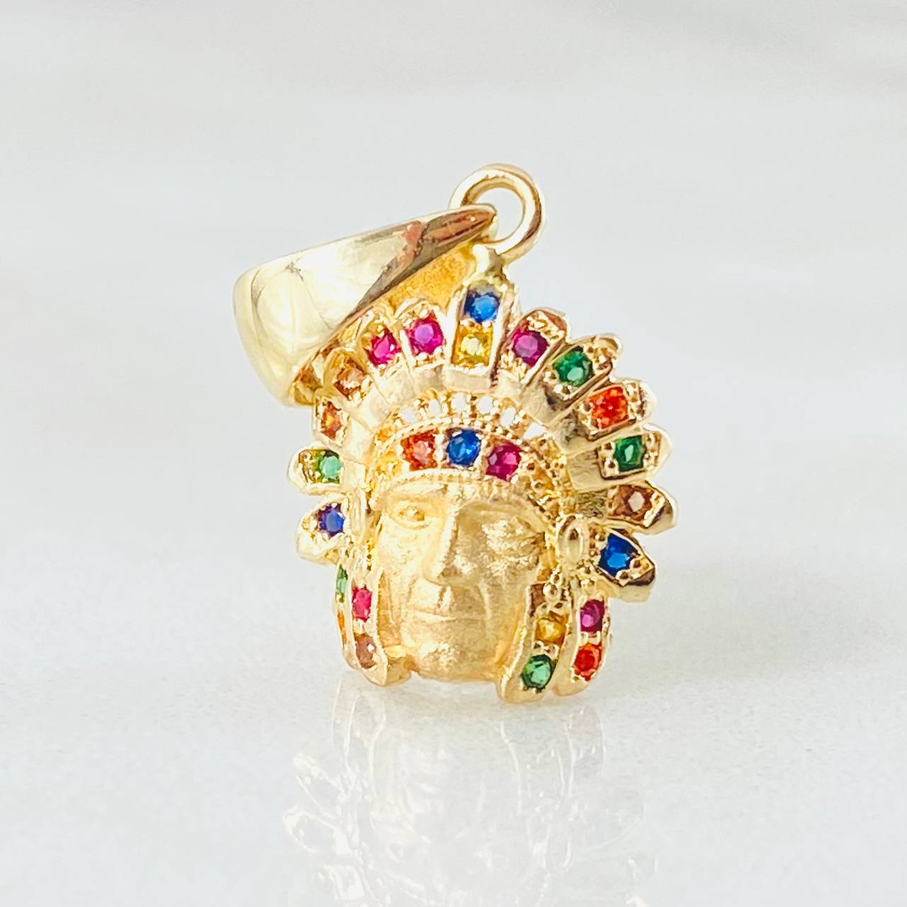 Indian Pendant 1.85gr / 0.8in / 18K Gold