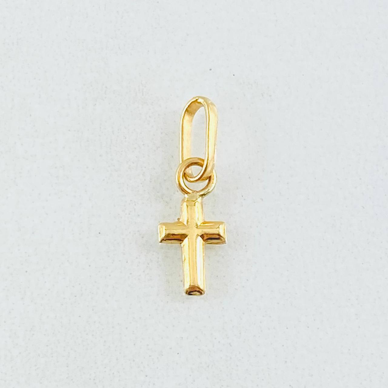 Polished Cross Pendant 0.3gr / 1/2 in / 18K Gold
