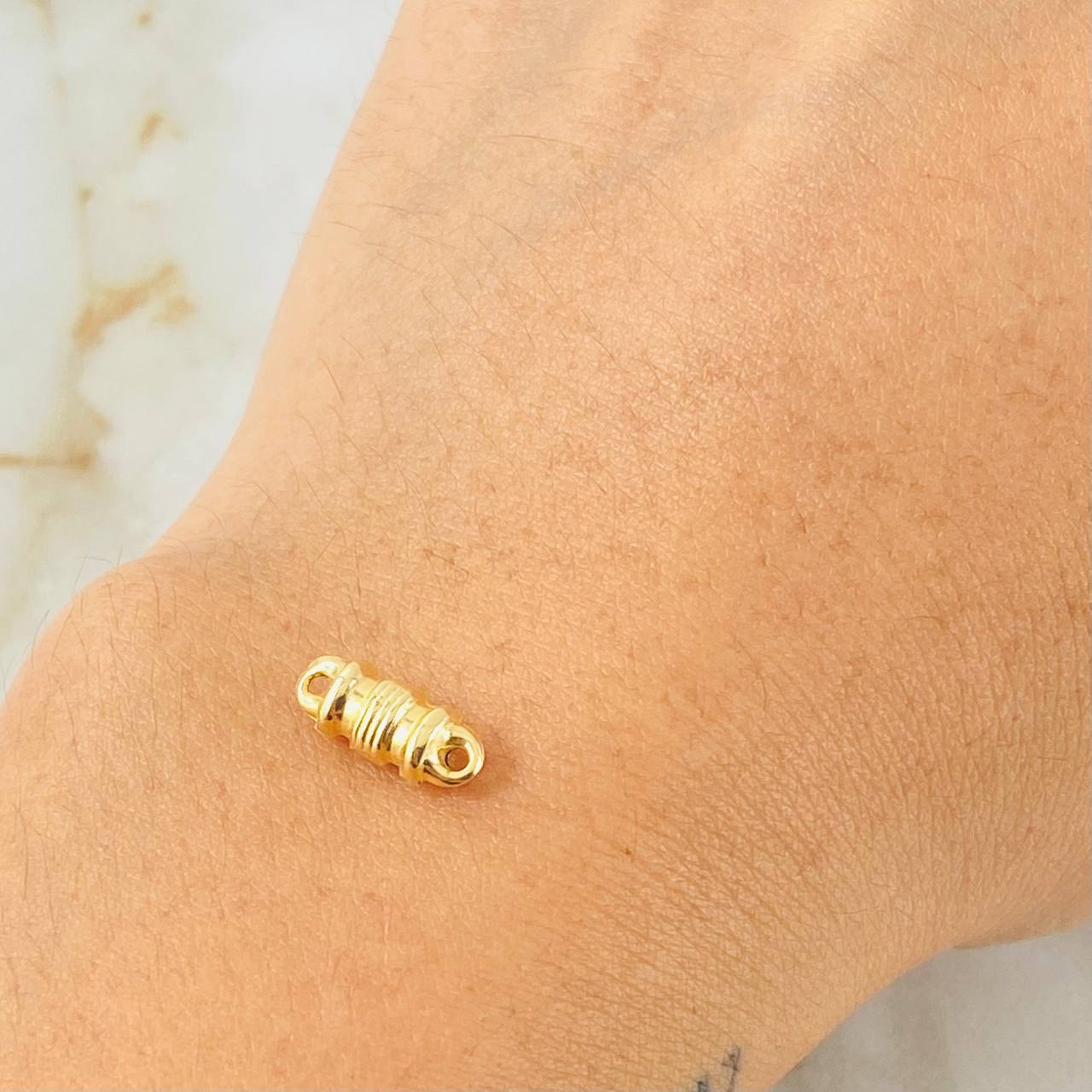 Charm Cylinder 0.25gr / 1/2 in / 18K Gold