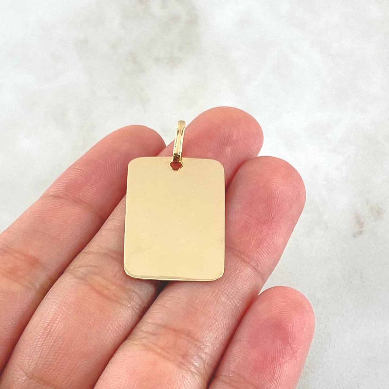 Pendant Plate 2.45gr / 3.2cm (1.3in) / 18K Gold *