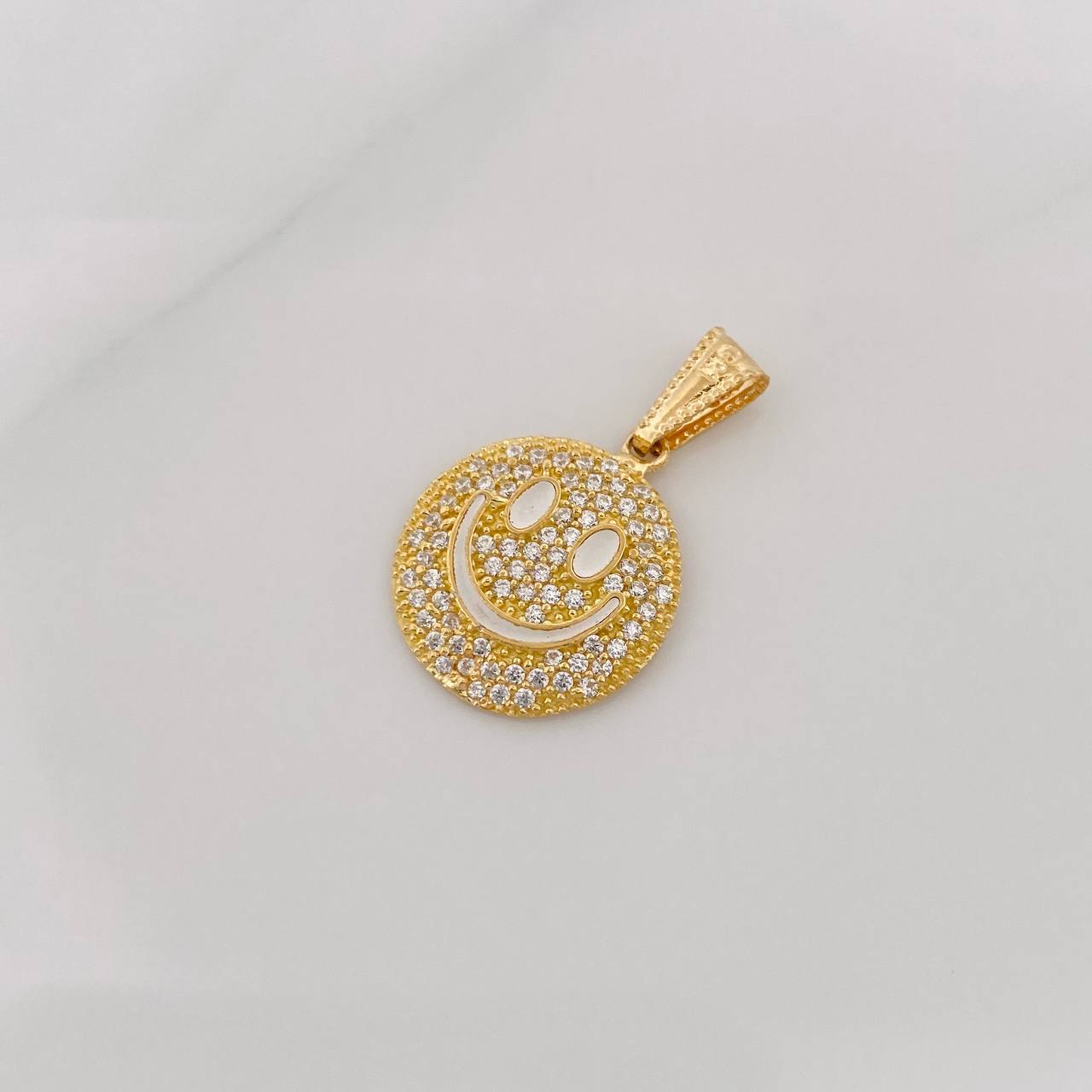 Dije Cara Feliz 1.9g / 3/4 in Oro Amarillo 18K