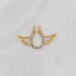 Dije Letra U Alas 2.6g / 3/4 in Dos Oros Amarillo Blanco 18K