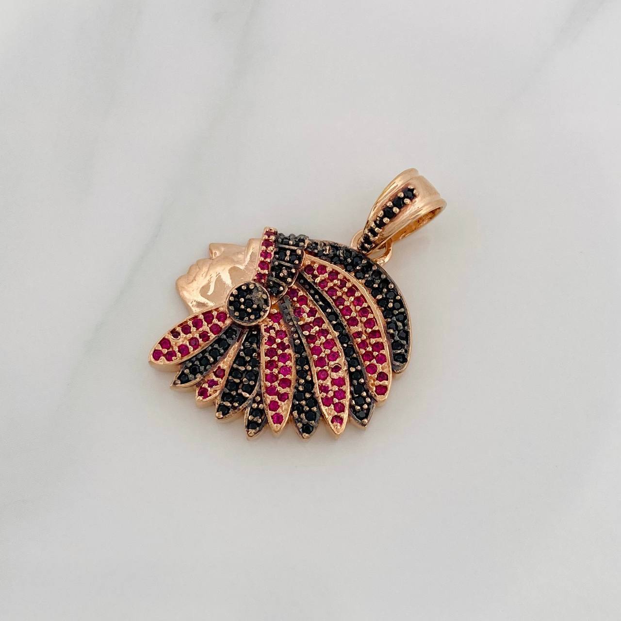 Pendant Indian 6.25g / 1 1/4 in Two-Tone Black Rose 18K