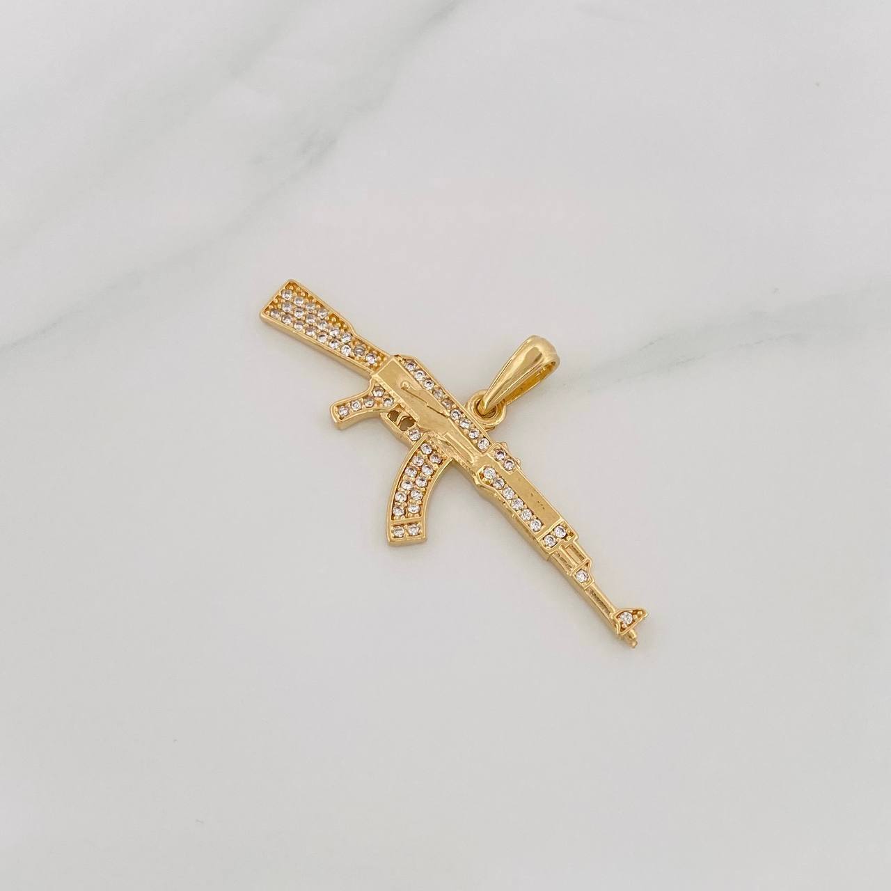 Dije Fusil 3.7g / 1 3/4 in Oro Amarillo  18K