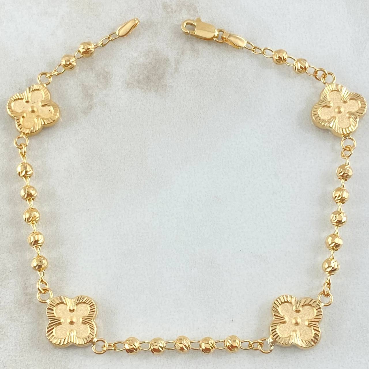 Military Clover Bracelet 4.75gr / 7.1in / 18K Gold ©