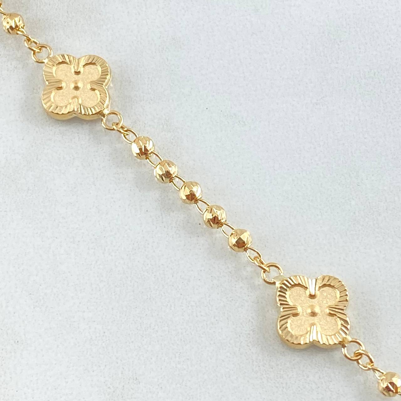 Military Clover Bracelet 4.5gr / 7.1in / 18K Gold ©