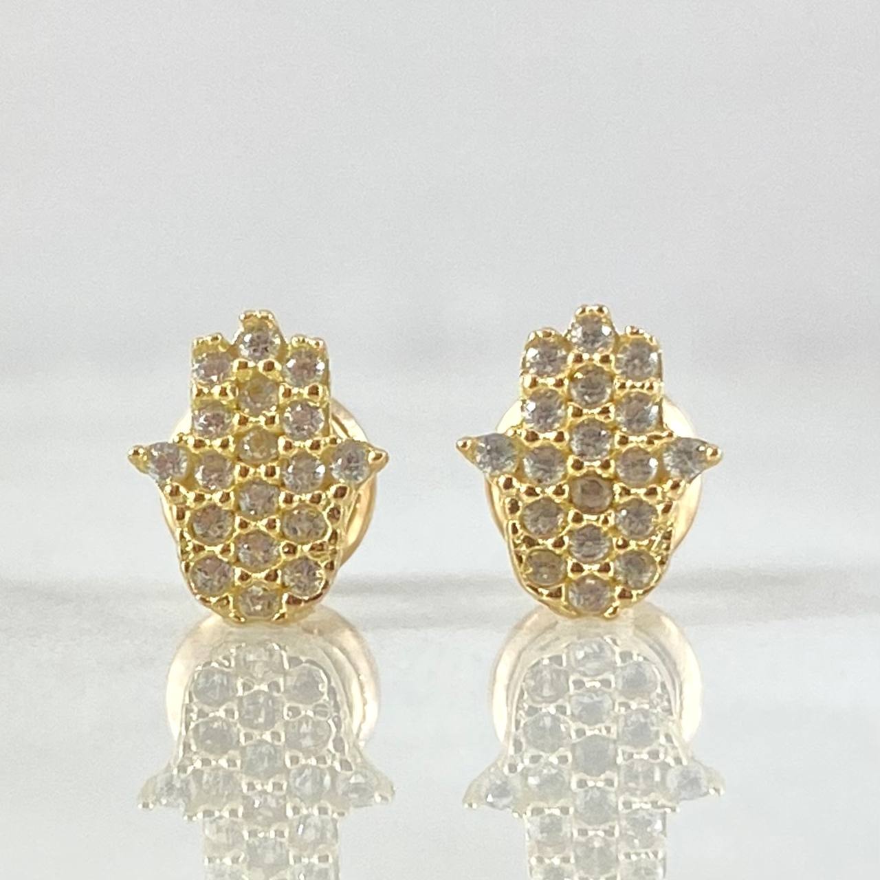 Hamsa Hand Stud Earrings 1.05gr / 18K Gold ©
